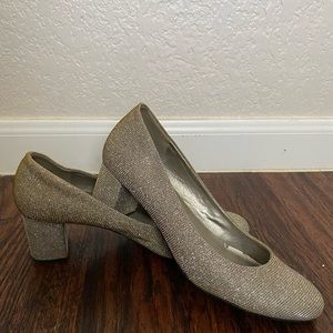 CL by Laundry Silver Champagne Block Heel